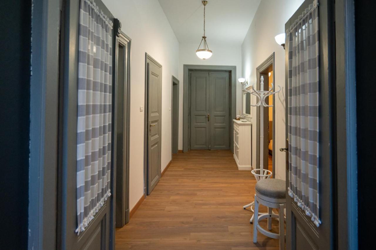 Apartment Kinsley 1 *